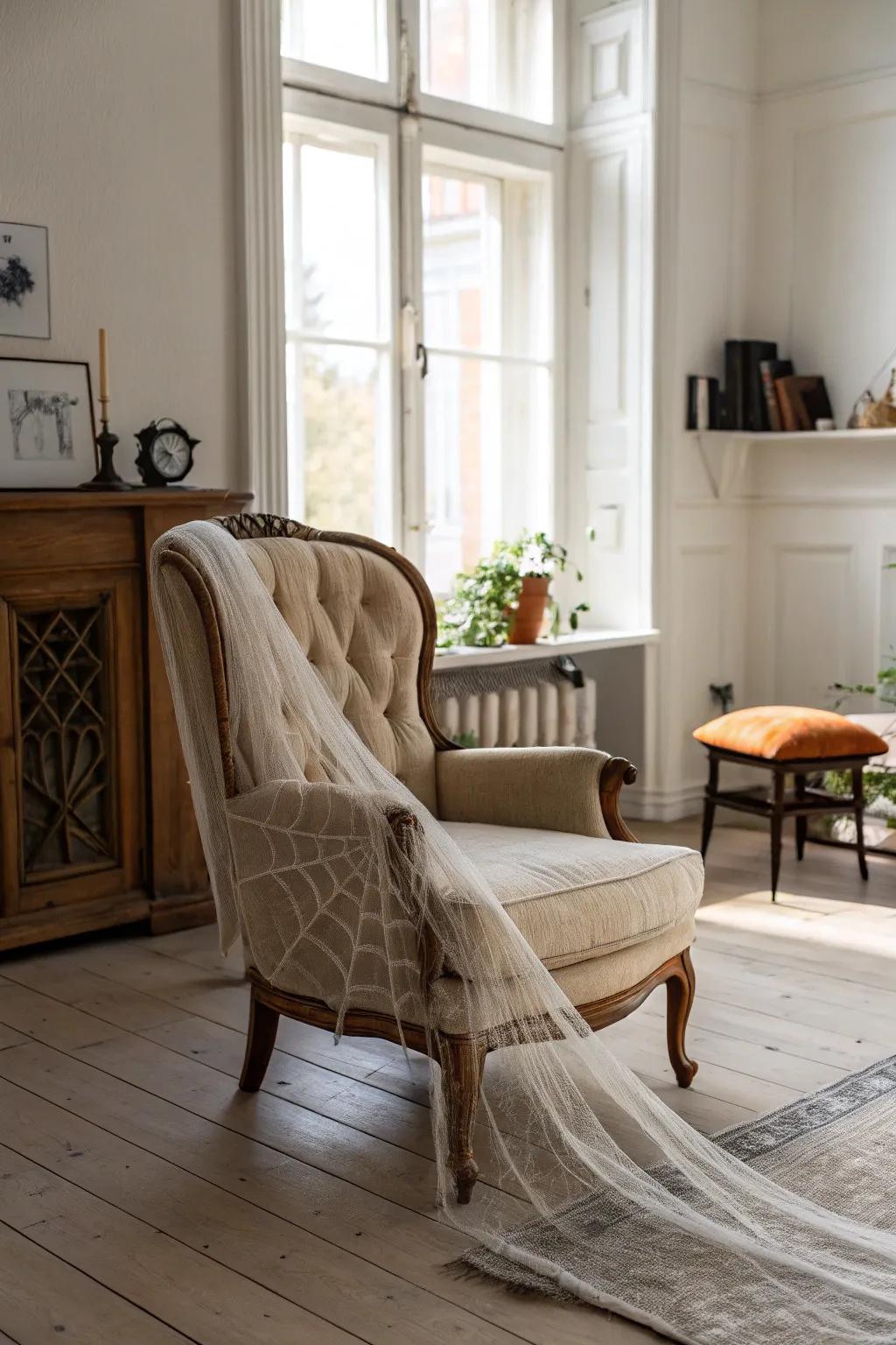 Transform your space into a hauntingly beautiful parlor with delicate webbed accents.