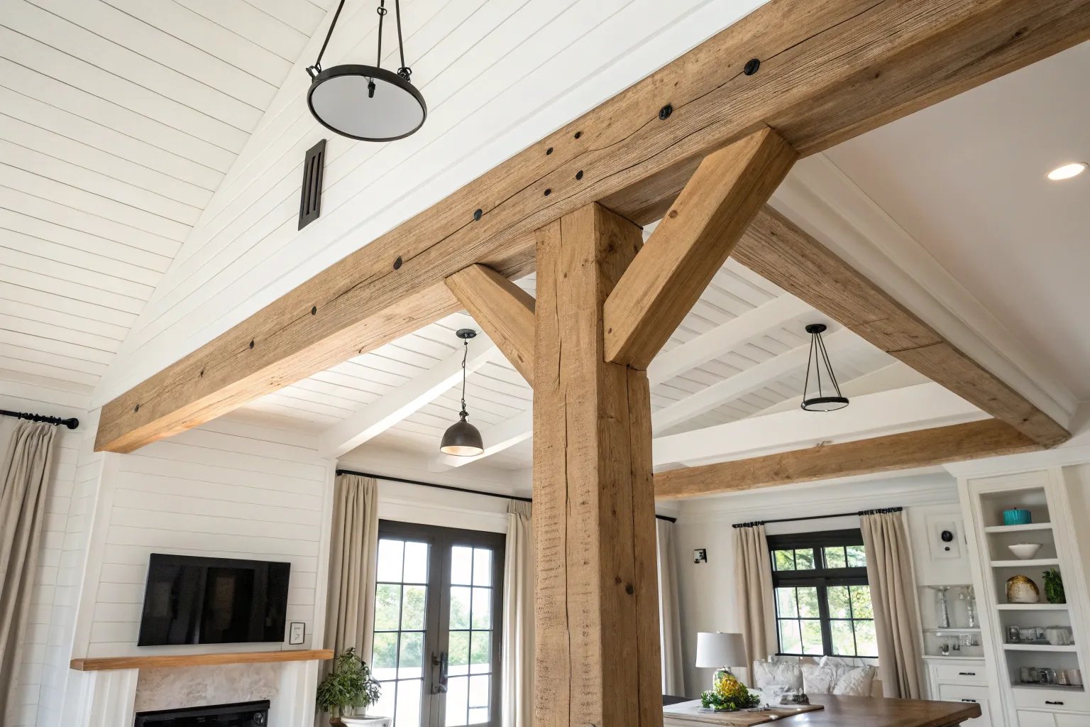 14+ Modern Farmhouse Ideas with Warm Wood Accents