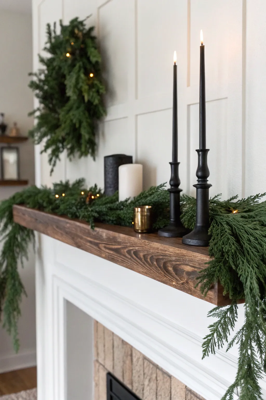 11+ Elegant Christmas Mantel Ideas with Warm Wood Accents